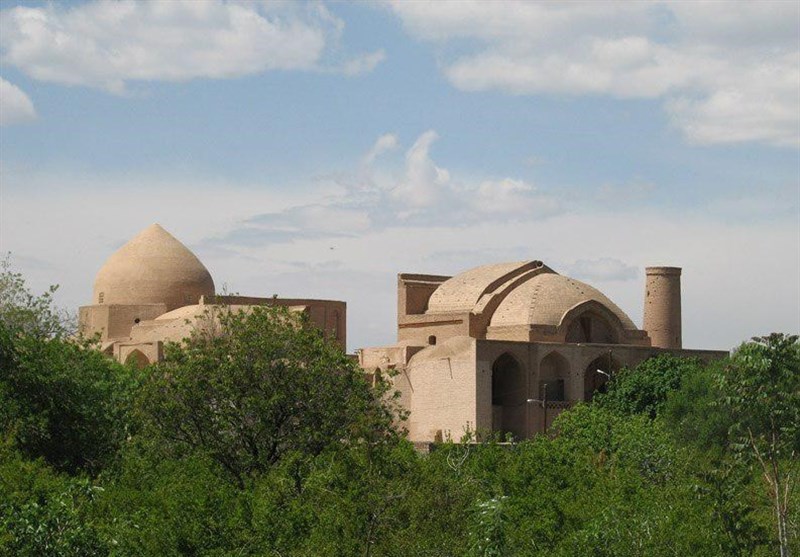 اصفهان| مسجد جامع اردستان نخستین مسجد 2 طبقه جهان اسلام میزبان مسافران نوروزی+ تصاویر